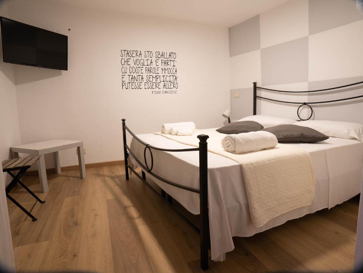 Hotel Athmosfera Nova 18 Neapol Zewnętrze zdjęcie